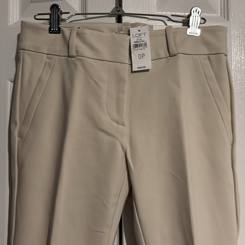 NWT LOFT modern skinny petite pants in cream size 0P - Picture 3 of 9